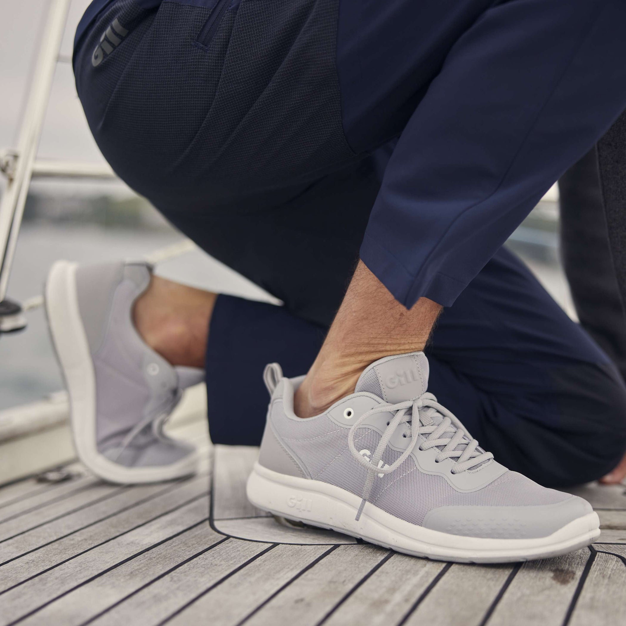 Pursuit Outdoor Trainers - Medium Grey