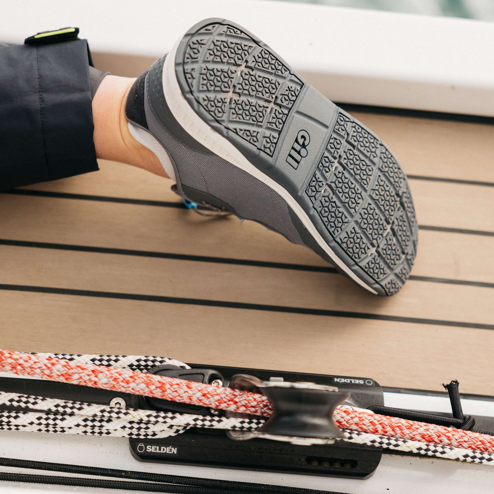 Verso Race Trainers - Medium Grey